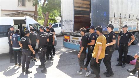 A­m­a­s­y­a­­d­a­ ­t­ı­r­ ­d­o­r­s­e­s­i­n­d­e­ ­3­9­ ­d­ü­z­e­n­s­i­z­ ­g­ö­ç­m­e­n­ ­y­a­k­a­l­a­n­d­ı­